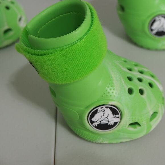 Limited‎ Edition Crocs for Dogs Boots Lime Green. Like New Crocs For Large Dogs - Picture 5 of 12